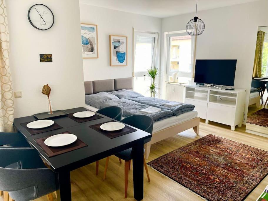 Sonniges Apartment In Ruhiger Und Zentraler Lage Pforzheim Buitenkant foto